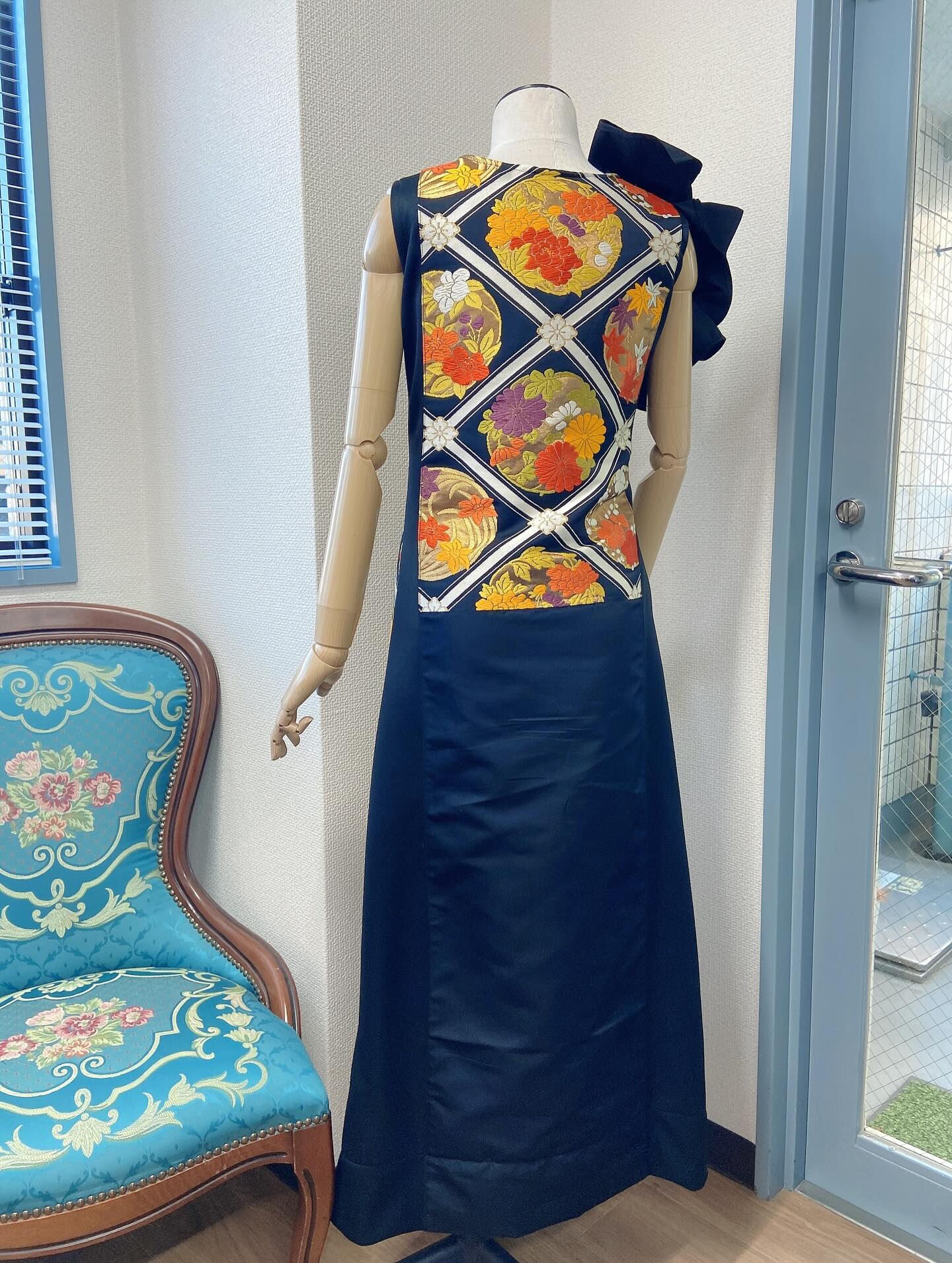 帯の表と裏を使っての帯ドレス👗