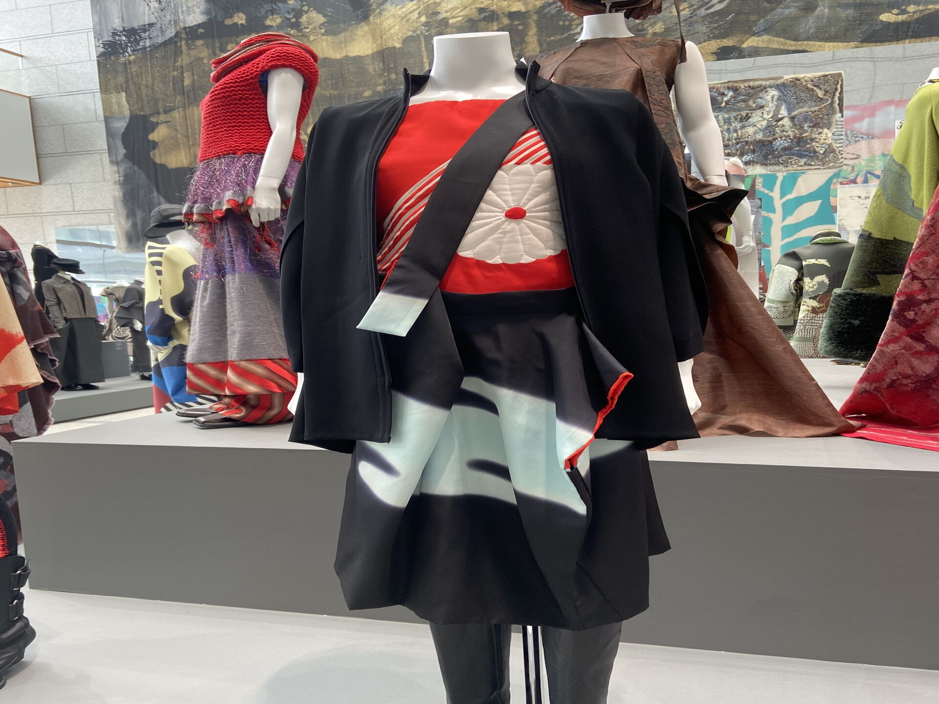 コシノヒロコ展で着物の可能性を見た‼️ | ブログ | 東京の着物