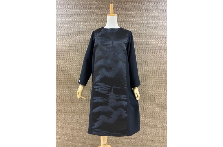喪服と喪服帯ワンピース