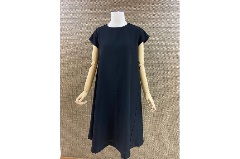 喪服リメイクワンピース