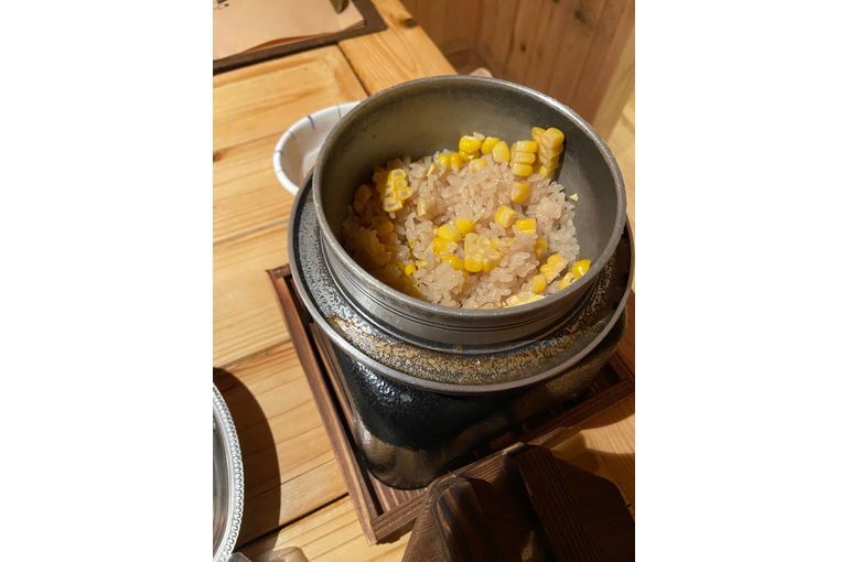 とうもろこし釜飯