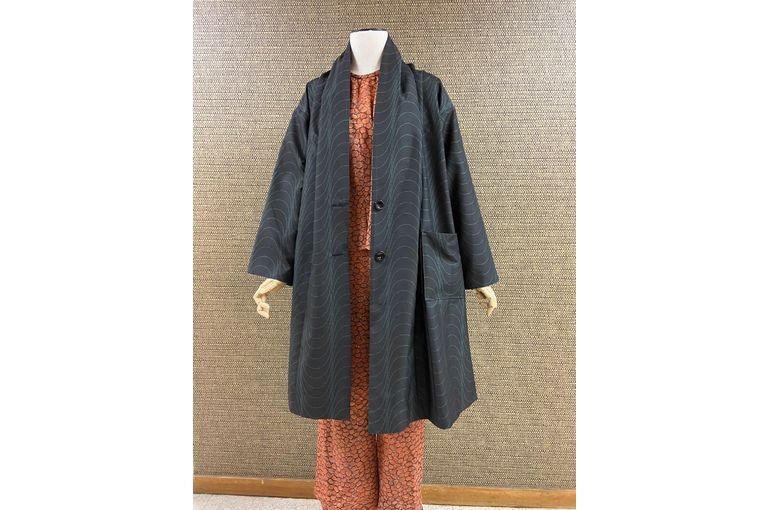 着物リメイクコート